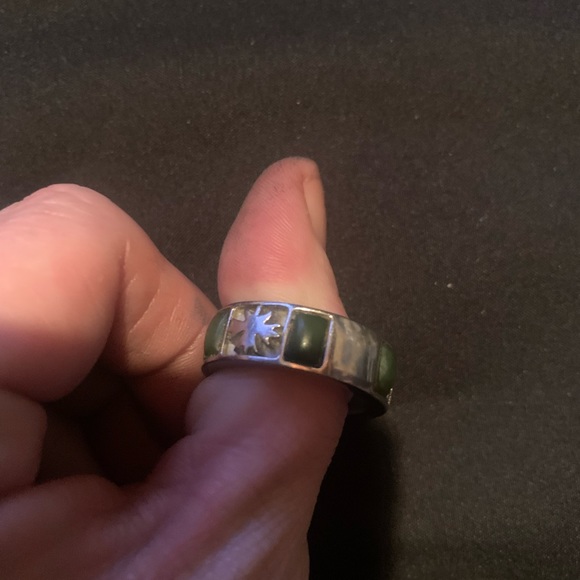 Canadian Jade Ring - Picture 2 of 2